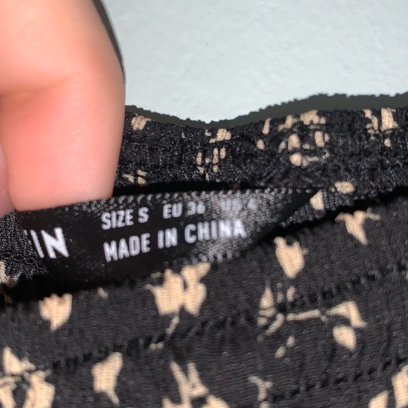 SHEIN Size Small floral dress off the shoulder - Picture 4 of 10